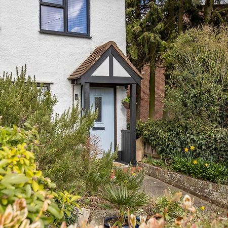 Stunning Character 2Bed Cottage In St Albans Wifi エクステリア 写真