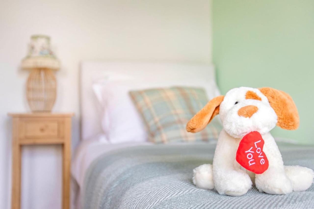 Stunning Character 2Bed Cottage In St Albans Wifi エクステリア 写真