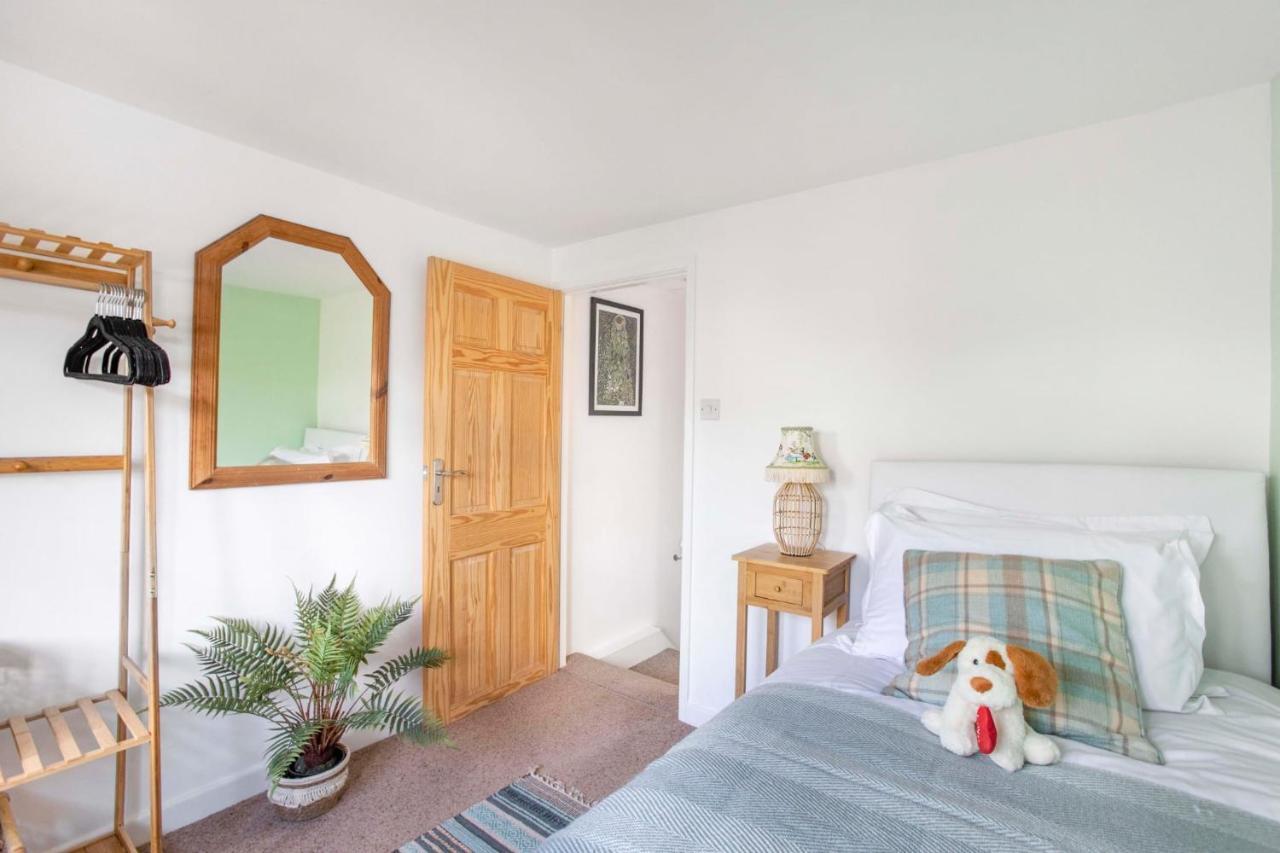 Stunning Character 2Bed Cottage In St Albans Wifi エクステリア 写真